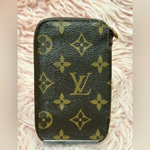 Louis Vuitton Brown and Gold Monogram Pouch Key Holder